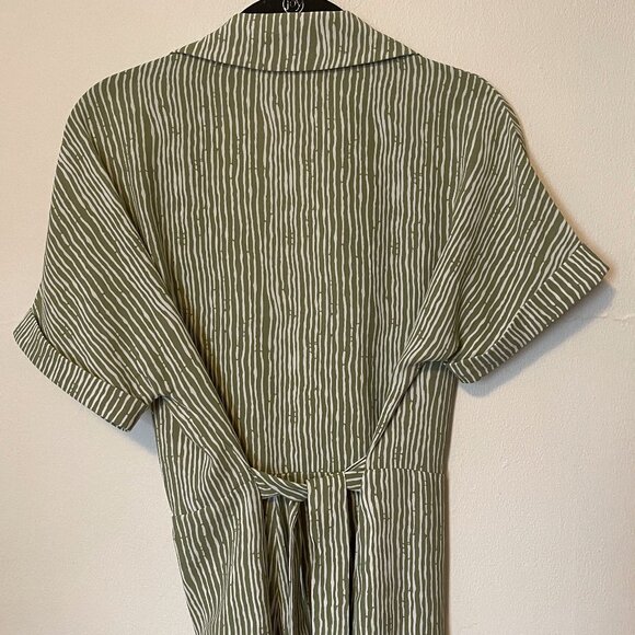 Parallel Lines Wide Leg Short Sleeve Jumpsuit - Picture 4 of 8